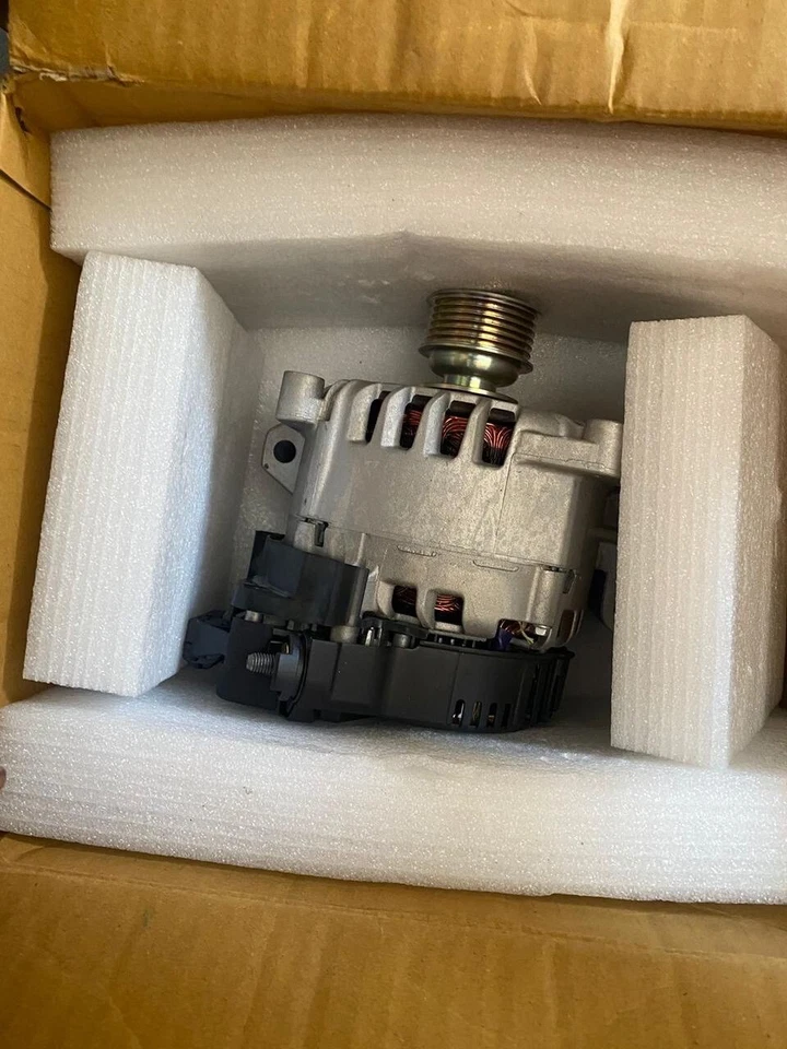 Alternador Valeo 439962 para Hybrid Maruti Suzuki CarsErtiga Ciaz S Cross Foto 2 de 2