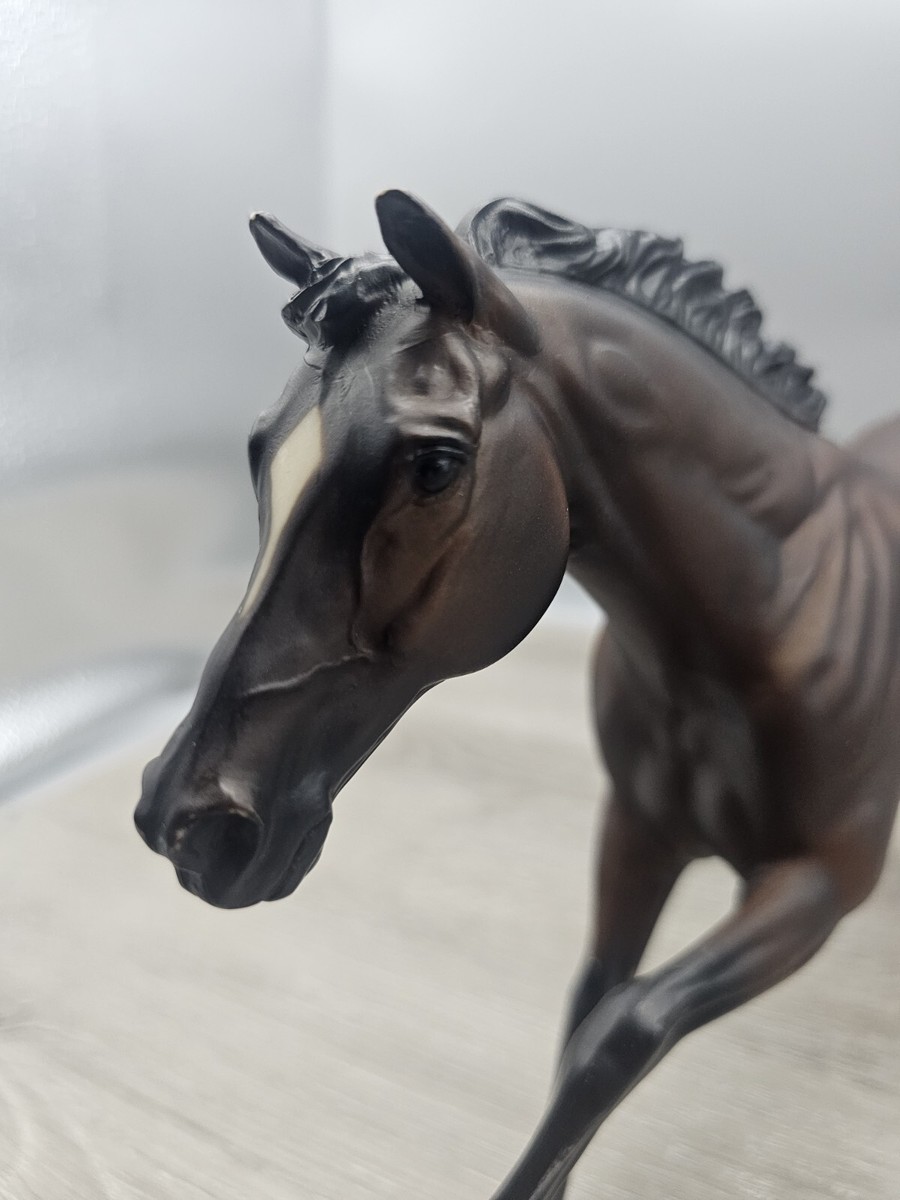 BREYER     NO476シガー　競走馬モデル馬 Breyer 476 Champion Thoroughbred Stallion Racehorse 