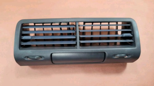 1988 1989 1990 1991 Honda Civic SEDAN 4 DOOR Center Dash Air AC Vent BLUE OEM