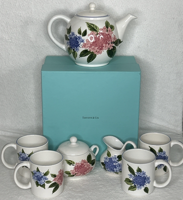 Tiffany & Company Hydrangea Teapot 4 Mugs Sugar Creamer 7 piece