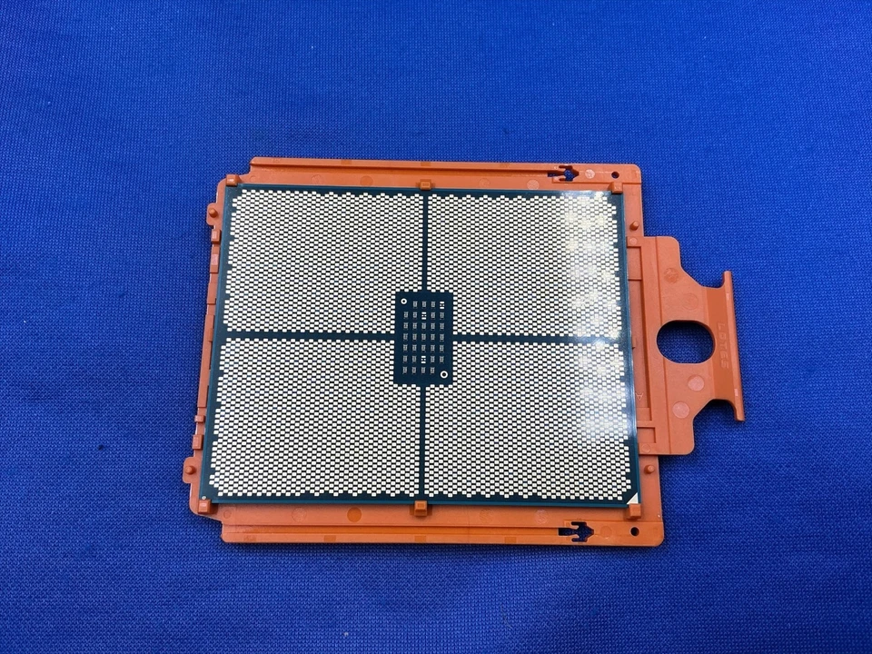 AMD Ryzen Threadripper 7970X 32-Core 5.3GHz sTR5 Processor 100-000001351 - Image 4 of 4
