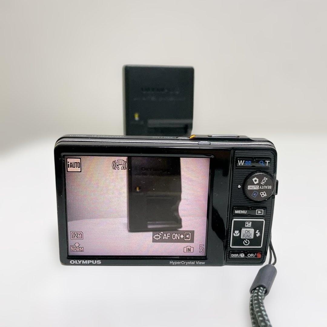 ■ 美品 ■ オリンパス　OLYMPUS μ-7020 シルバー 付属品多数 Olympus μ-7020 Silver Digital Camera with Box Accessories Tested