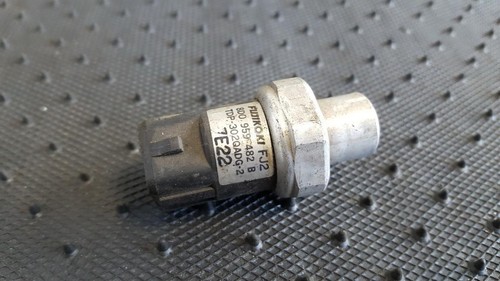 Volkswagen Passat 1999 Pressure Switch, air conditioning AC Pressu #273229-34
