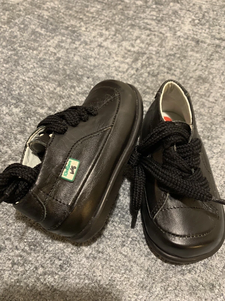 Baby kickers black leather lace up shoes Size 21EU/5.5US - Image 2 of 4