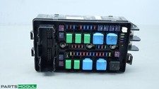 Relé de conexiones de caja de fusibles motor principal Hyundai Genesis 2012-2016 91950-3M173 OEM