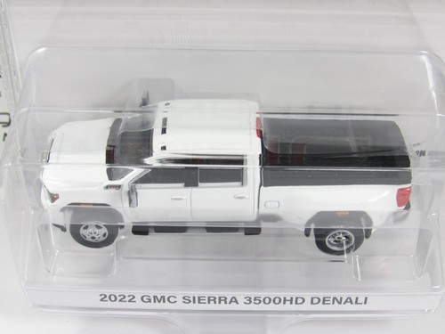 2024 Greenlight Karson Diecast: White 2022 GMC SIERRA 3500 3500HD DENALI Dually - Picture 3 of 6