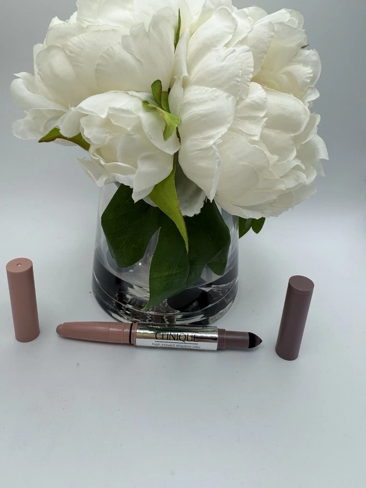 CLINIQUE High Impact Shadow Play Eyeshadow + Definer 08 Rose + Truffles