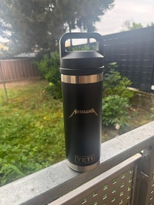 Metallica x YETI Rambler M72 Tour Flasche Thermosflasche