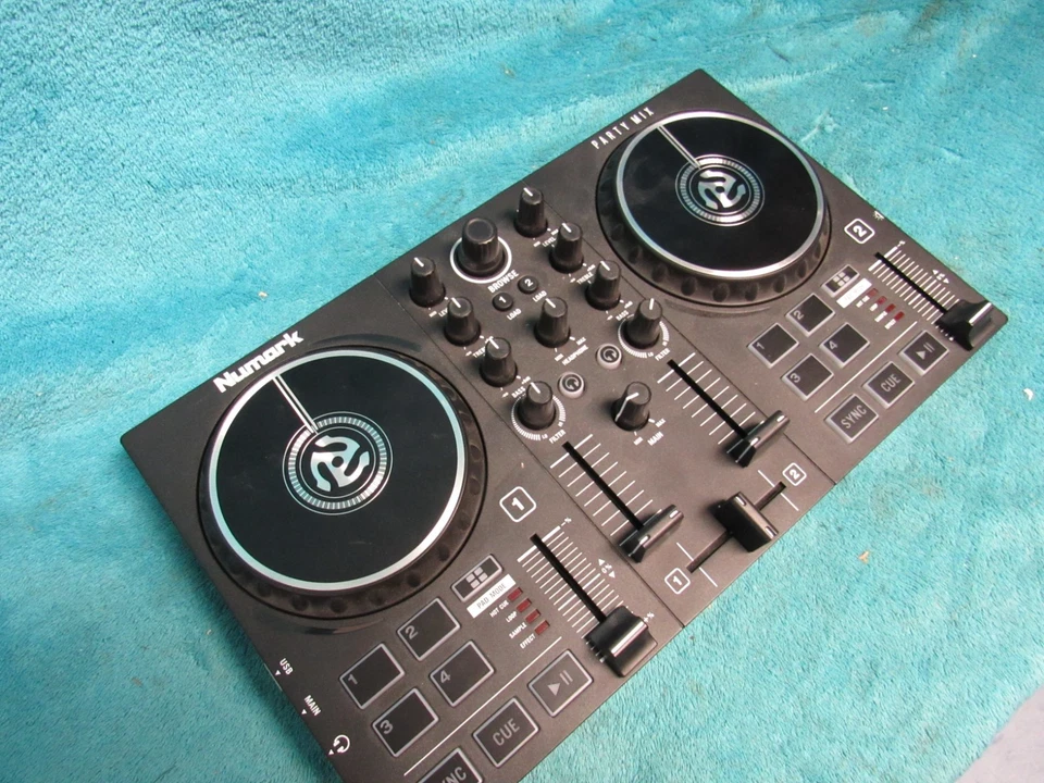 Numark Party Mix II Double Deck Controller with Party Lights - Image 3 of 4