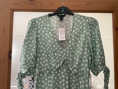 new look green ditsy dress Green Ditsy Floral Tie Front Midi Dress