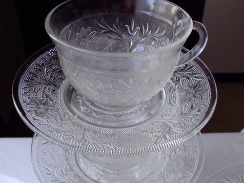 INDIANA TIARA CLEAR SANDWICH GLASS CUP & SAUCER SET OF 8 + CREAMER TEA/ COFFEE - Picture 10 of 13