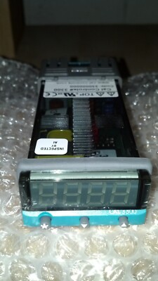 NEW Cal controls 3300 Temperature Controller 330000000 100-240V