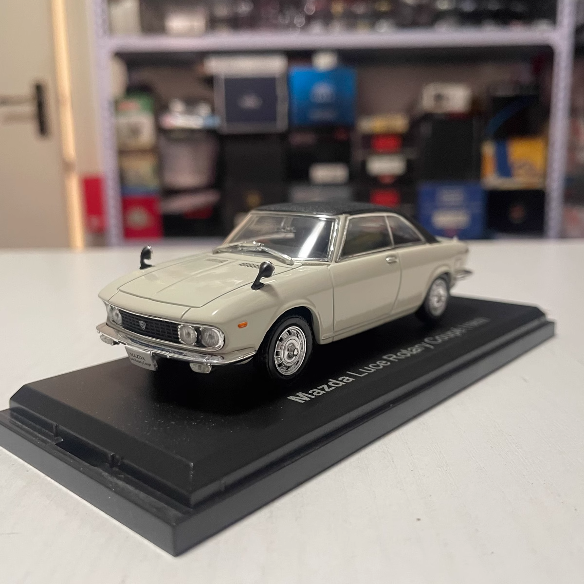 1:43 Norev MAZDA Luce Rotary Coupe 1969 R130 Diecast Model-without