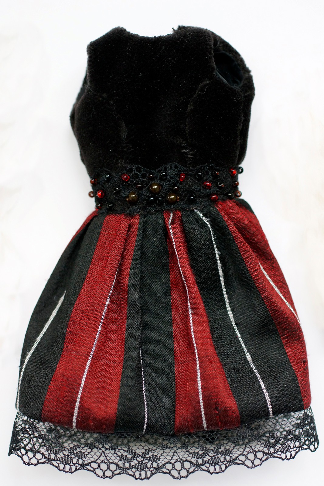 Integrity Toys Nu.Face hanfgefertigtes Outfit Kleid mit Spitzen-Handschuh OOAK