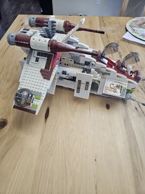LEGO Star Wars: Republic Attack Gunship (7676)