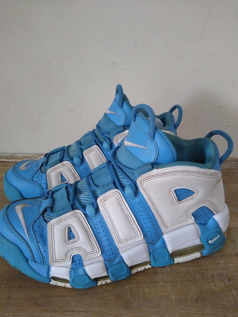 nike air more uptempo unc