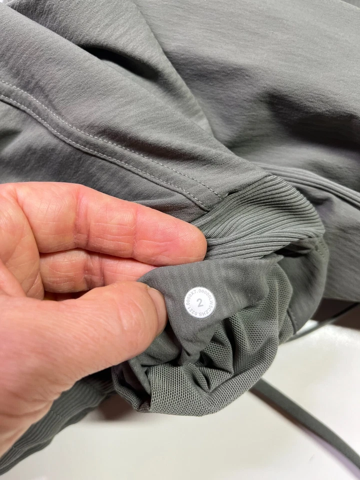 Lululemon Size 2 Beyond the Studio Jogger Green W5CZHS - Image 4 of 4