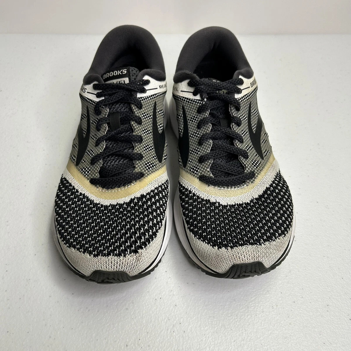 Brooks revel deals 2 oreo