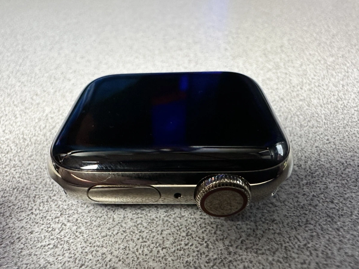 うのにもお得な』 Apple Watch Series 6 Cellular 40mm ゴールド 家電