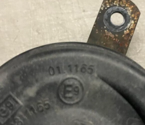 Mercedes-Benz SL500 2005 bocina P/N 01,1165 pieza usada original OEM Foto 3 de 4