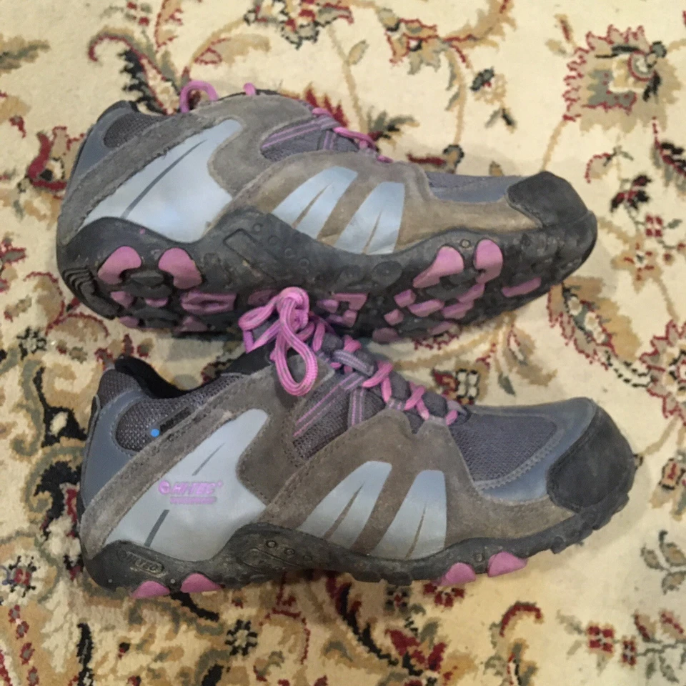 Hi-Tec Niños Aitana Low Jr Senderismo Impermeable Gris Púrpura Talla 3.5 Zapatos Juveniles  Foto 4 de 4