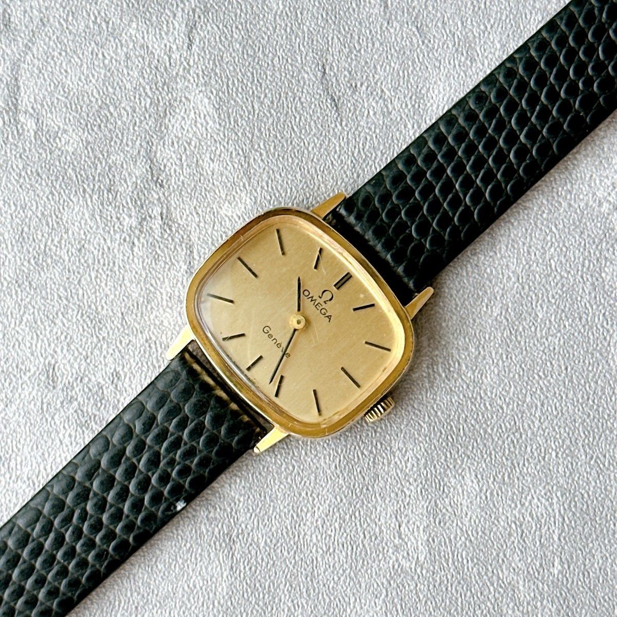 omega mens gold dress watch 1961 Omega Vintage Mens 30T2 Based Dress Watch, Large Size - 14K Rose