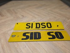 private number plates on retention