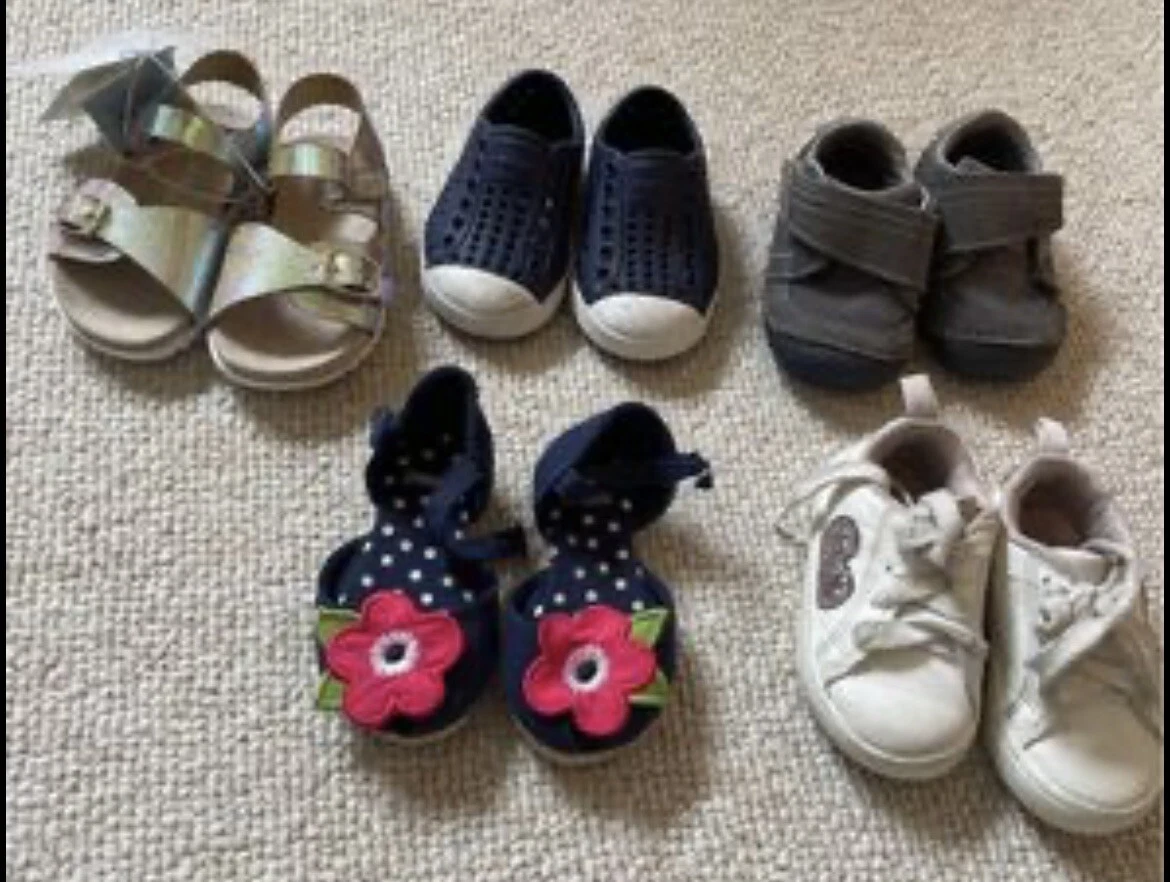 Baby girl on sale shoes size 4