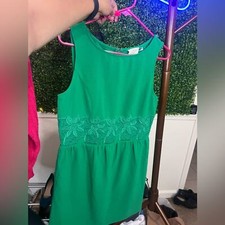 Pins & needles size large sleeveless dress Kelly Green embroidery detail 0401