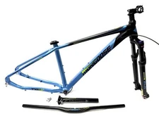 Mongoose Tyax Expert 29" 148mm Thru Axle Disc Hardtail Small Frame Suntour Fork