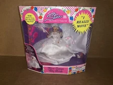 Vintage Here Comes The Bride Bridal Collection Starr 6 1/2” Poseable Doll New