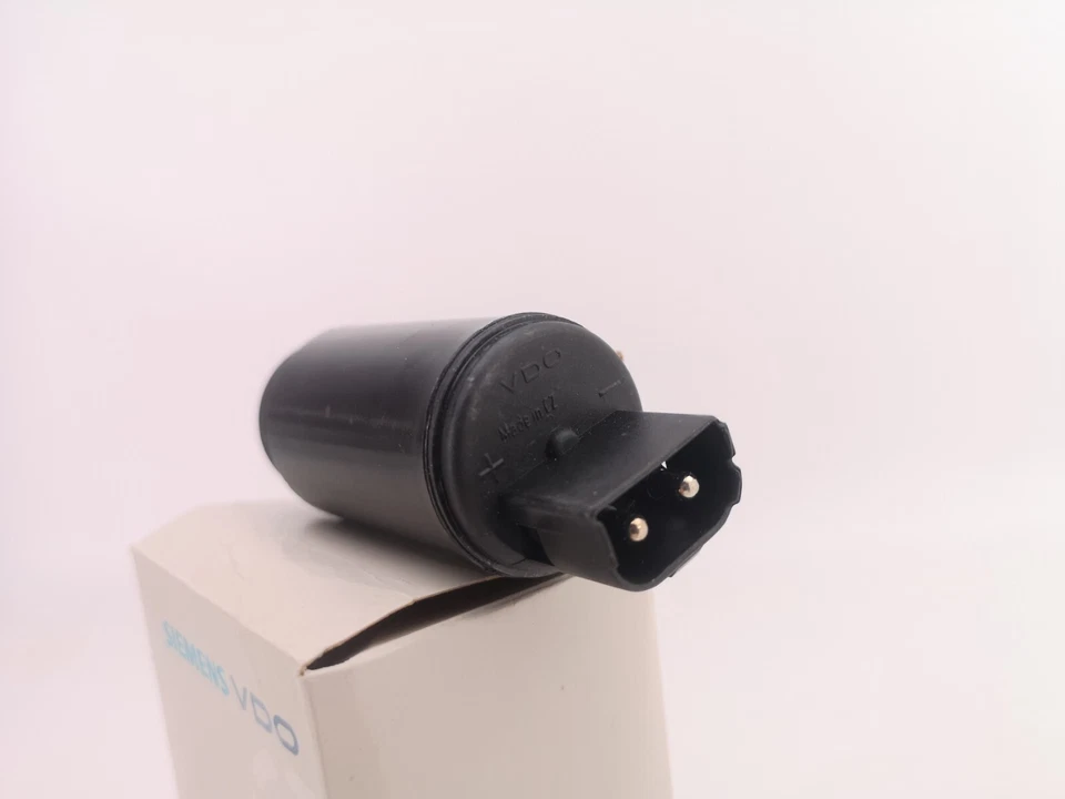 Насос для мойки окон VDO 001001 12 В для SAAB 900 9000 1978-1998 - Изображение 4 из 4