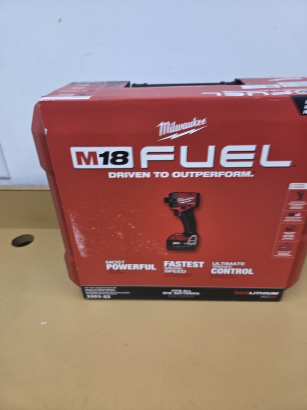 Milwaukee 2953-22 M18 FUEL™ 1/4" Hex Impact Driver Kit