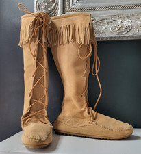 MINNETONKA BROWN GENUINE SUEDE TALL LACE UP KNEE HIGH MOCCASIN BOOTS Worn Once