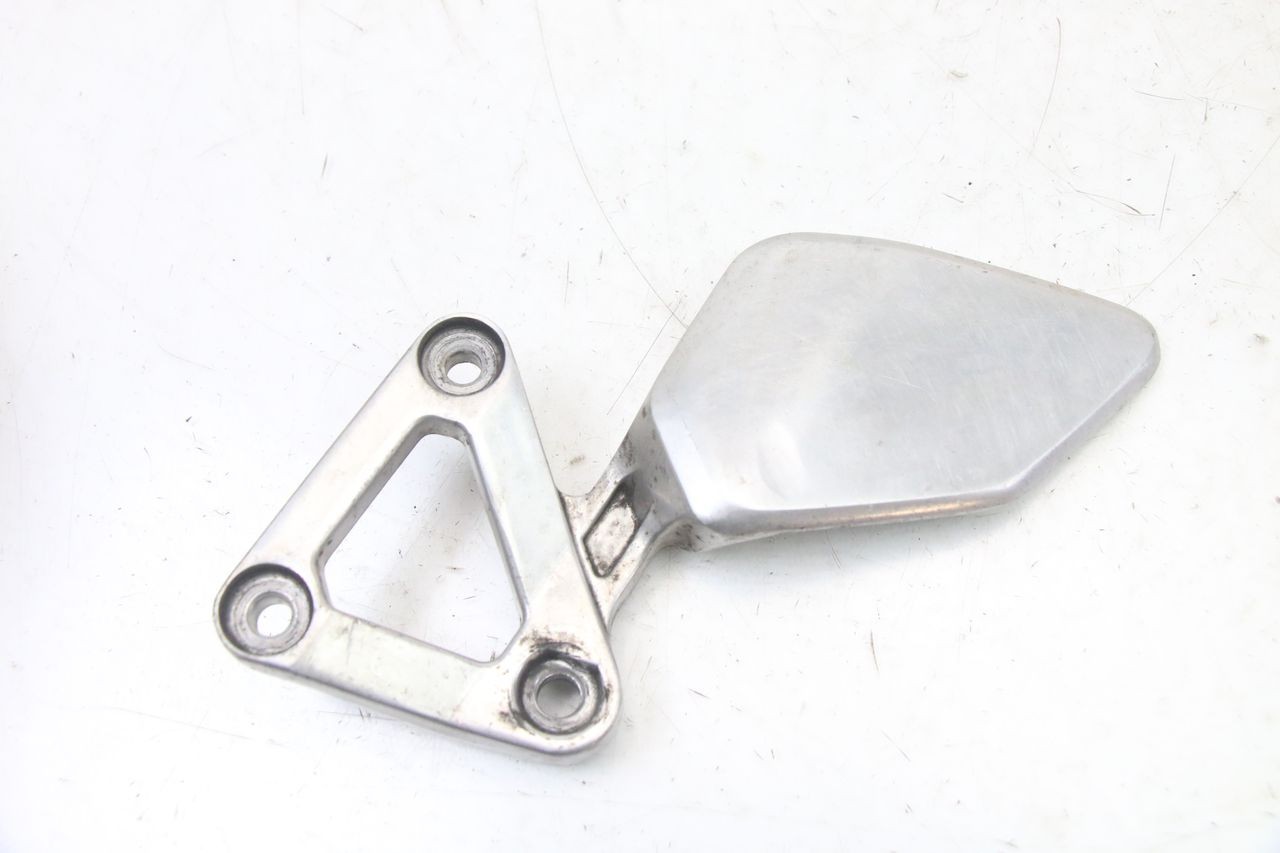 PLATINA DE APOYO DELANTERO IZQUIERDO - YAMAHA FZS FAZER 600 (2001 - 2003)