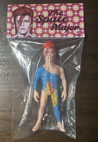Figura Vinilo Kaiju One The Space Major David Bowie Sofubi RARO ¡Nuevo Juguete de Diseñador!