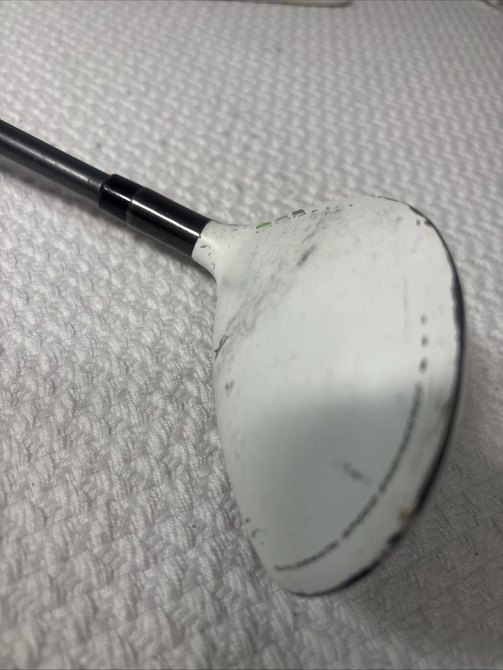 TAYLORMADE RBZ Tour Rescue 4 Hybrid 21.5* 85G Regular Flex Shaft Left-Handed - Image 3 of 4