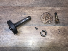 John Deere 316 318 322 330 332 46" Mower Deck AM39912 Outer Spindle Shaft