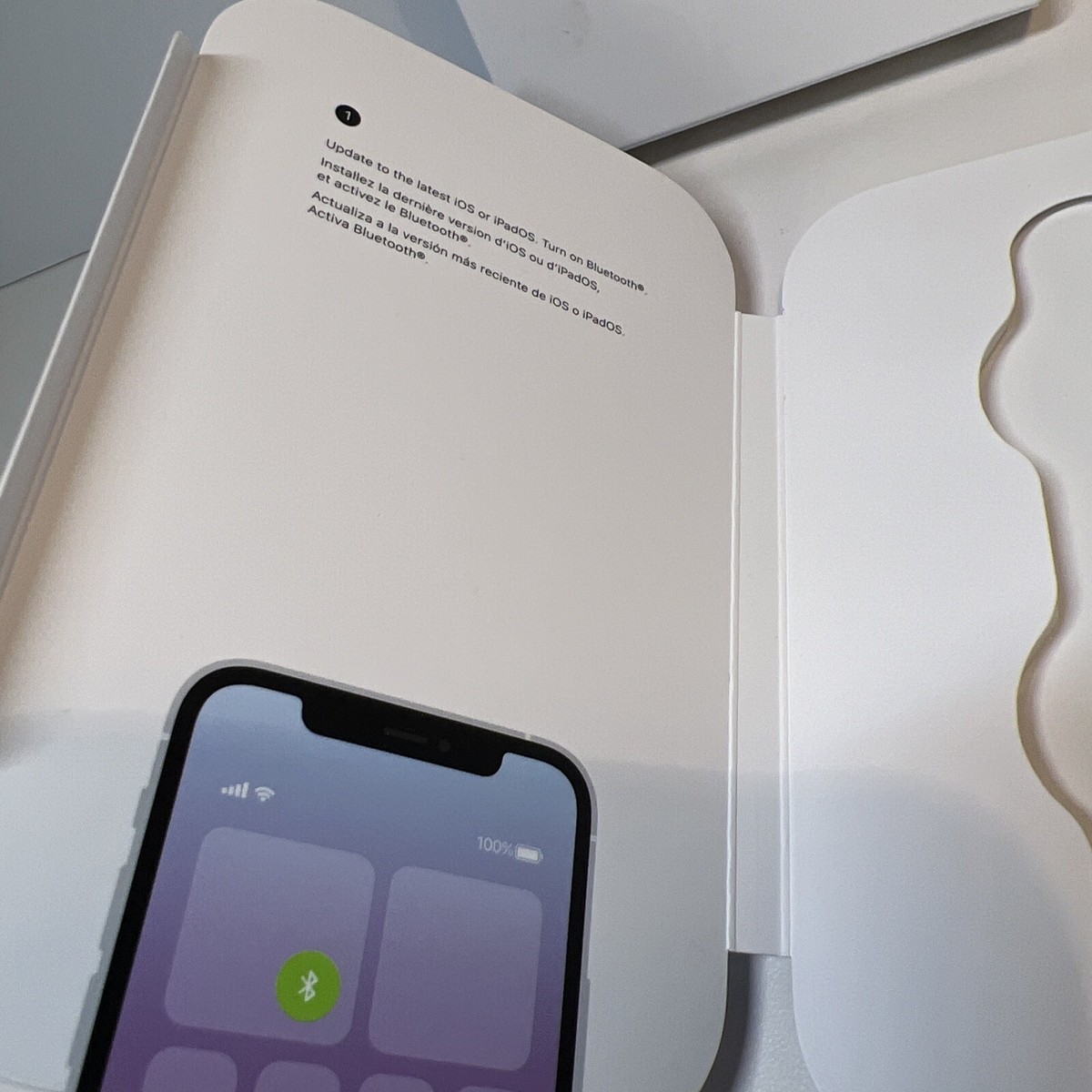 Apple AirTag 4 pack 未開封　新品　① AirTag 4 pack - Apple