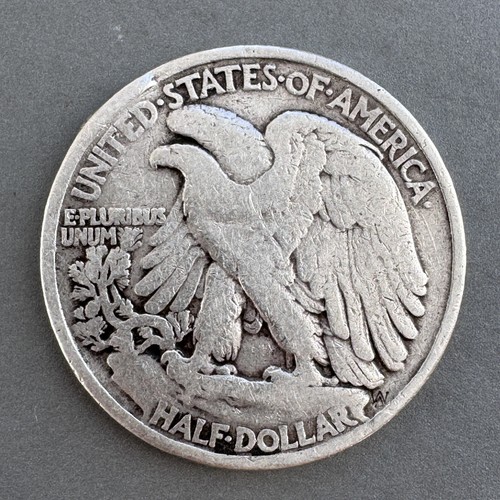 Mezzo dollaro 1939 Walking Liberty, grado fine - Foto 2 di 2