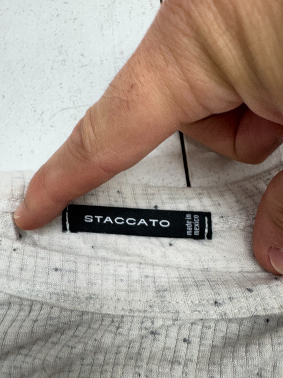 Staccato Solid White Ribbed Basic Short Sleeve T … - image 3