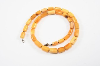 O09F52 Bernsteinkette mit Silber 925 Schließe