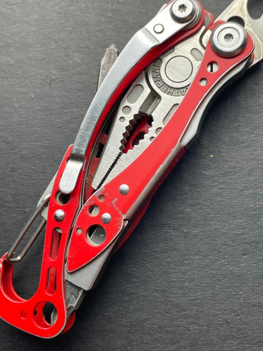 Leatherman Skeletool RX Multi-Tool, 154CM Serrated Blade Leatherman Skeletool RX Multi-Tool, 154CM Serrated Blade