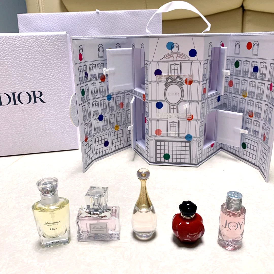 Dior 30 online montaigne perfume set