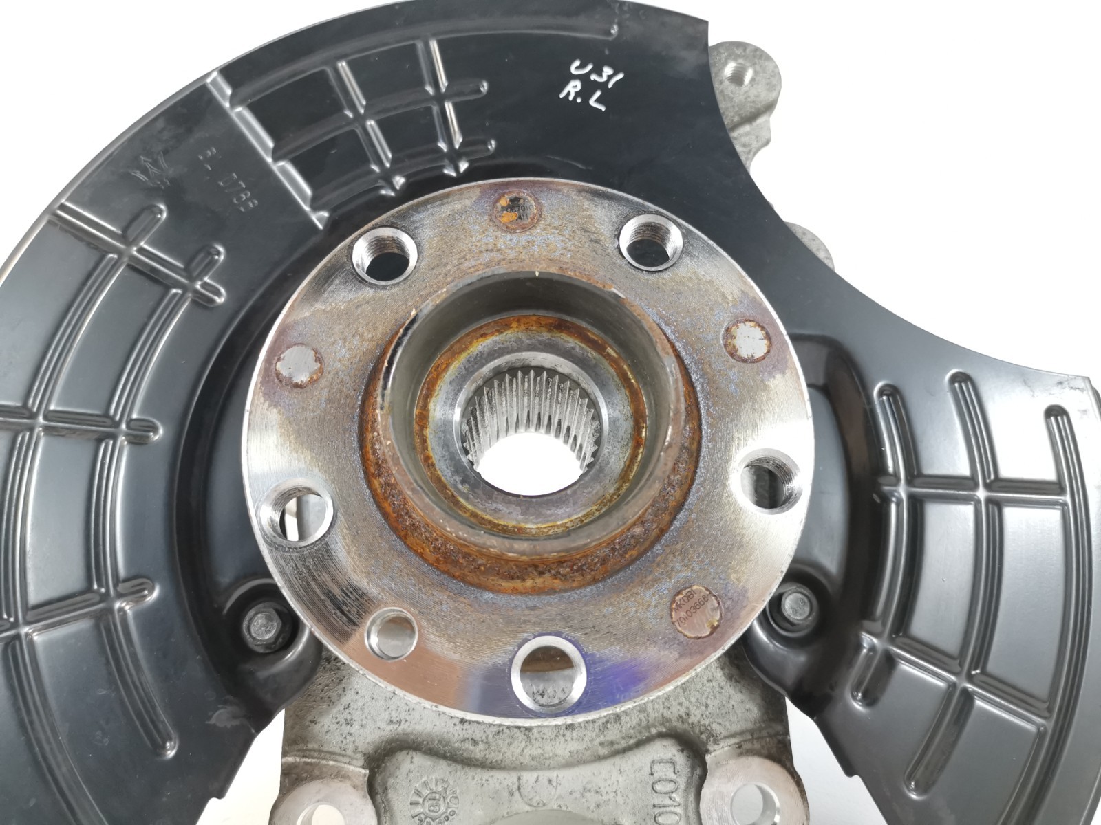Maserati Ghibli 2019 M156E RWD 3.0 L Rear Left Side Spindle Knuckle Hub OEM