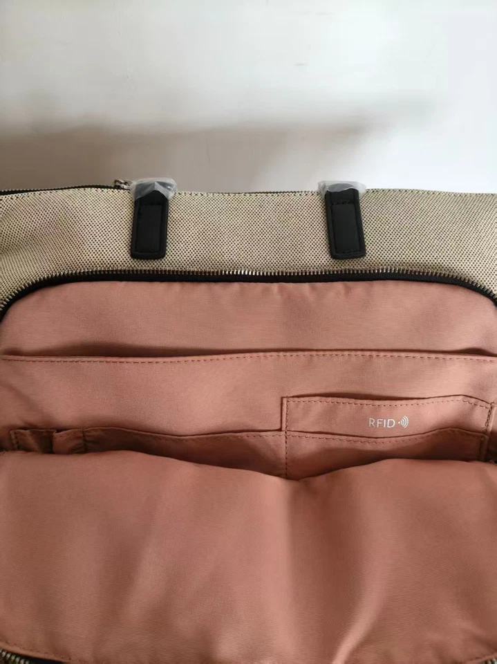 Maletín y mochila Knomo Harewoord para mujer para 16 portátiles, lona con cuero Foto 4 de 4