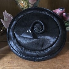 Vintage Antique 1930’s Black Hat Neat Little Top  Design unworn