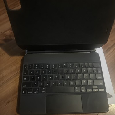 Apple Magic Keyboard For iPad Air & iPad Pro 11” Black Model A2261 Apple Magic Keyboard For iPad Air & iPad Pro 11” Black Model A2261