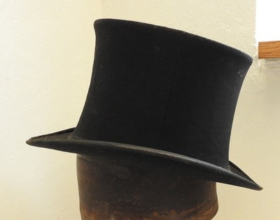 small black top hat