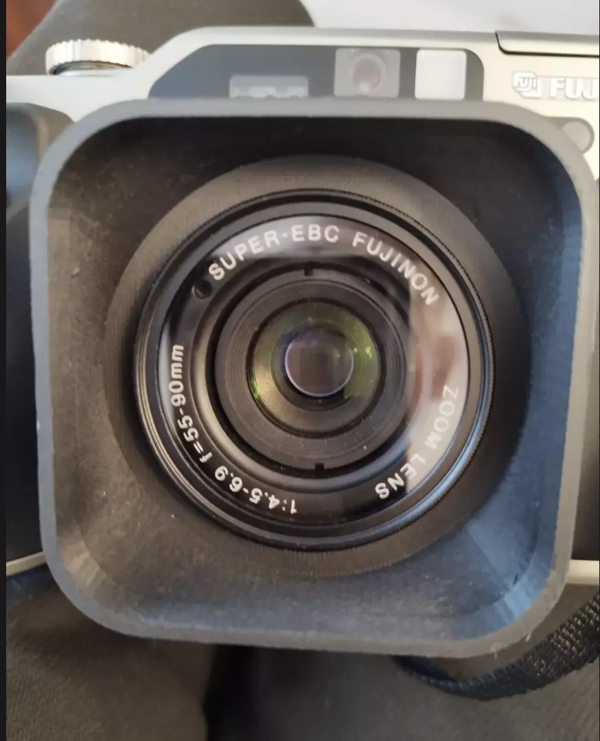 Accessories for Fuji GA645Zi medium format camera Pare soleil Lens hood eye cup